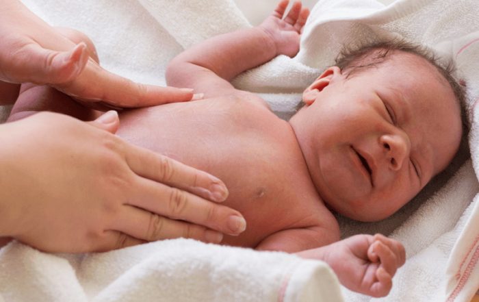 Curso de cuidados del bebé para padres