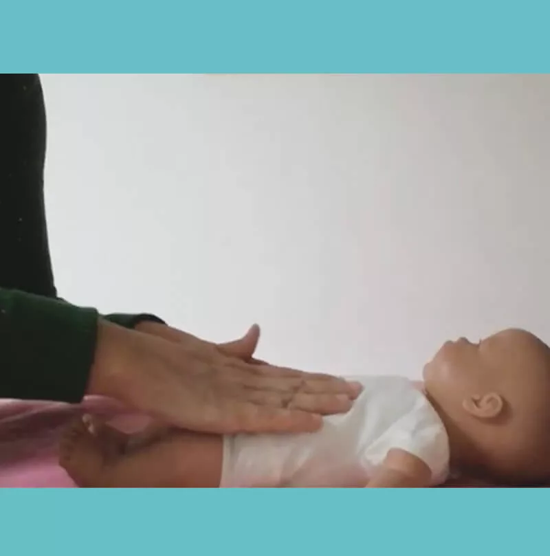 FISIOTERAPIA y movimiento Sane Pilates te ofrece sesiones de estimulación temprana para bebés de 0 a 3 años de forma presencial en tu domicilio o, si lo prefieres, vía ONLINE a través de Zoom.