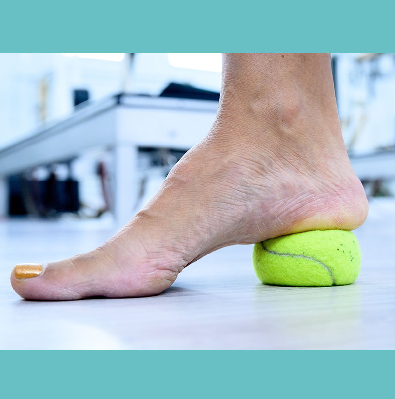 Tacones y salud corporal: lo que debes saber antes de estas fiestas en Madrid